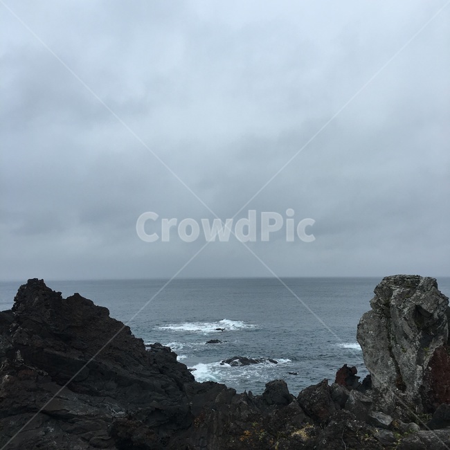 제주도,먹구름,돌,하늘,계절,가을,겨울,한국자연풍경,한국자연관광,자연관광,자연,관광,풍경,자연,풍경,nature,landscape,promontory,곶,building,건물,architecture,건축물,tower,탑
