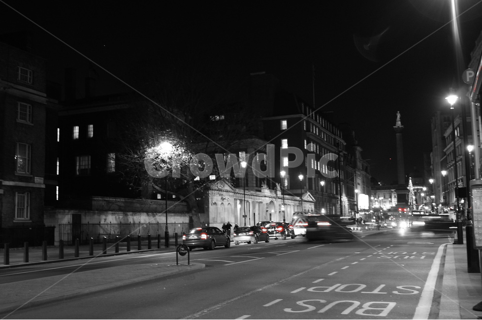 런던,야경,london,road,도로,asphalt,아스팔트,넬슨,동상,자동차,영국,유럽,야경,밤,풍경,nightscape,night,landscape,도시,city,해외,외국,세계,foreign,oversea,world,세계도시풍경,해외도시풍경,외국도시풍경,world cityscape,흑백,모노톤,monochrome,black and white