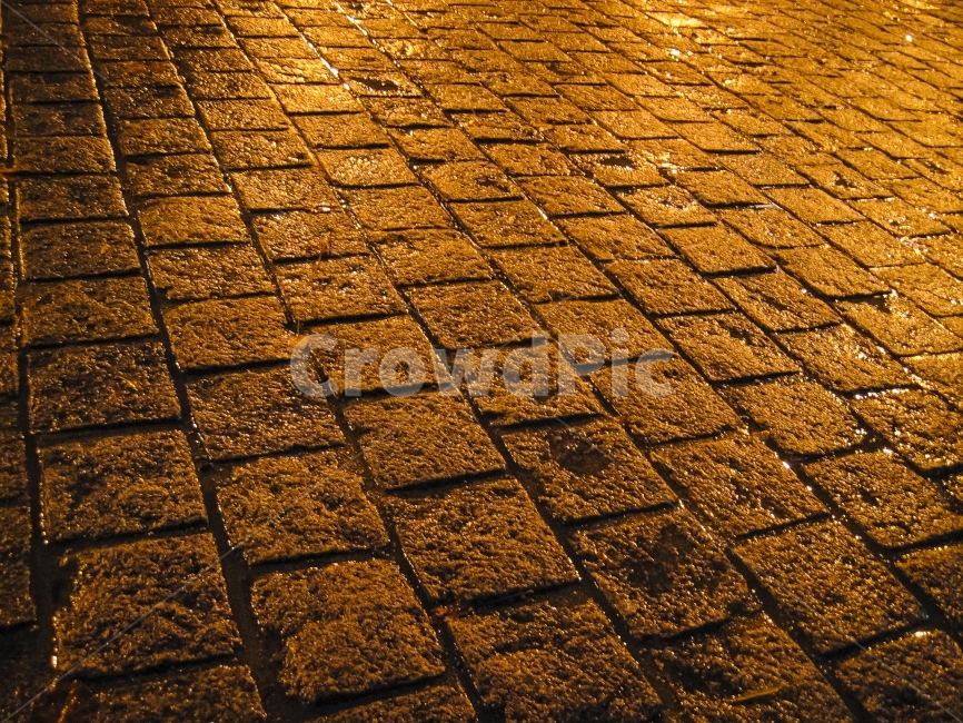 보도블럭,밤,불빛,가로등빛,연속무늬,thepavement,pavers,continuouspattern,엔틱,야경,밤,풍경,nightscape,night,landscape,텍스처,질감,패턴,texture,pattern,walkway,보도,path,통로,sidewalk,pavement,포장,cobblestone,조약돌