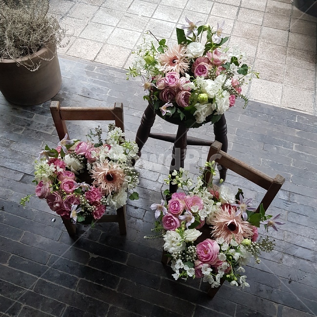 flowerarrangement,flowerbouquet,flower,flowerwreath,frenchstyle,florist,꽃,꽃꽂이,플라워리스,꽃장식,꽃리스,프렌치부케,프렌치스타일