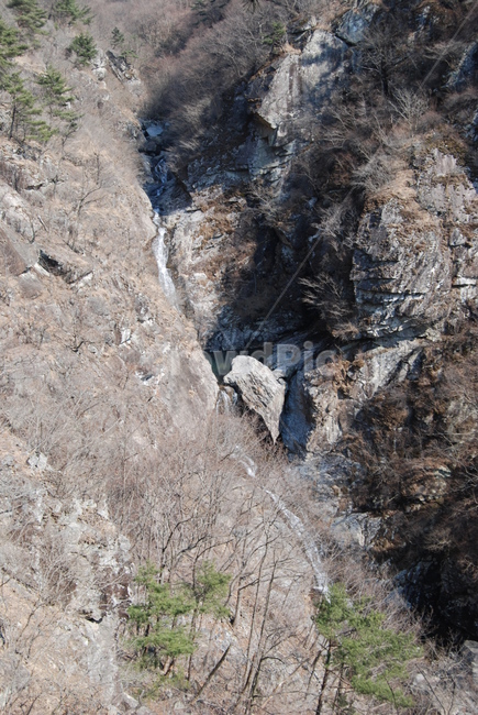 등산로,겨울,나무,자연,winter,겨울,계절,winter,season,자연,풍경,nature,landscape,cliff,낭떠러지,outdoors,옥외