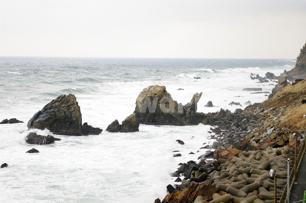 바위,파도,바다,하늘,풍경,자연,풍경,nature,landscape,한국자연풍경,한국자연경관,korea nature landscape,promontory,곶