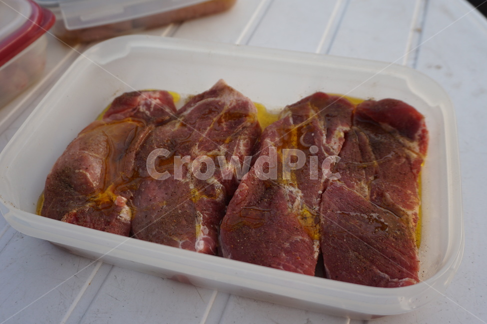 밑간,재운고기,양념고기,바베큐,그릴,그릴바베큐,소시지,고기,숯불,숯불바베큐,소세지,돼지고기,소고기,barbeque,캠핑요리,구이,훈제,요리,음식,food,camping