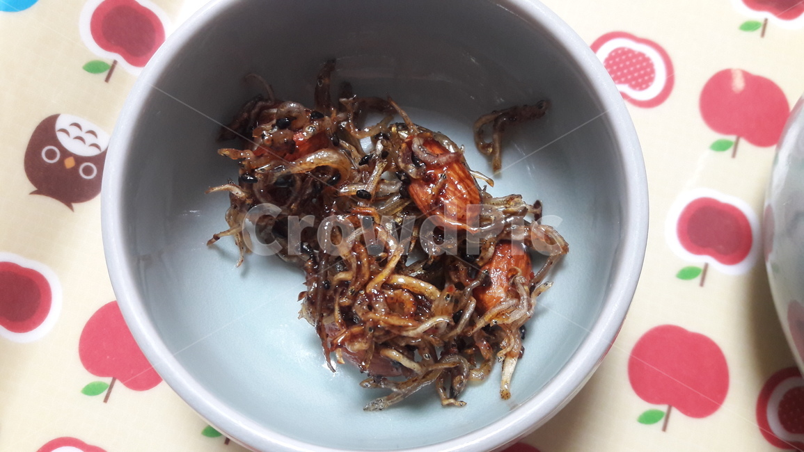 반찬,멸치,음식,아몬드,견과류,음식,식재료,요리,food,cook,meal,dishes,food reserves,한식,한국음식,한국요리,korean food,korean dishes,korean meal,korean cook