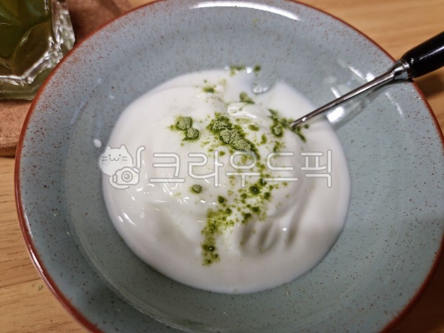 green tea powder,yogurt,dessert,sprout barley