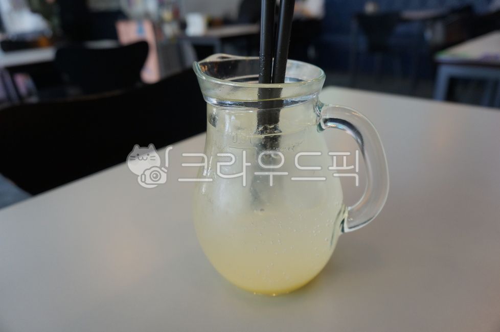 acidulous,ade,Lemon Juice,lemonade,juice,drink,Lemonade,lemon,refreshing,beverage,tart