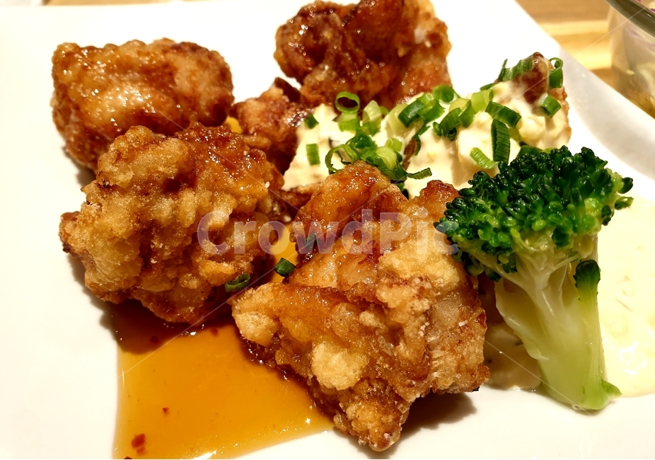 치킨,일본치킨,chicken,반찬,닭튀김,브로콜리,소스,sause,음식,food,저녁,dinner,음식,식재료,요리,food,cook,meal,dishes,food reserves
