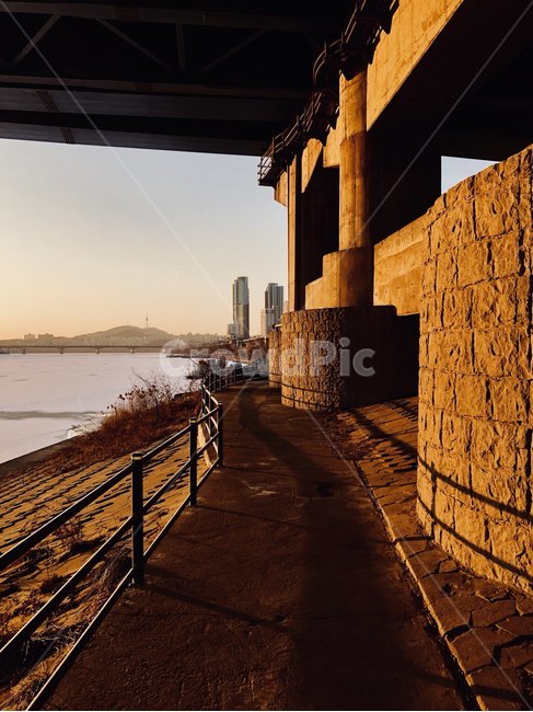 겨울,한강공원,뚝섬,뚝섬한강공원,한강,공원,저녁,건축물,건물외관,exterior,building,structure,architecture,construction