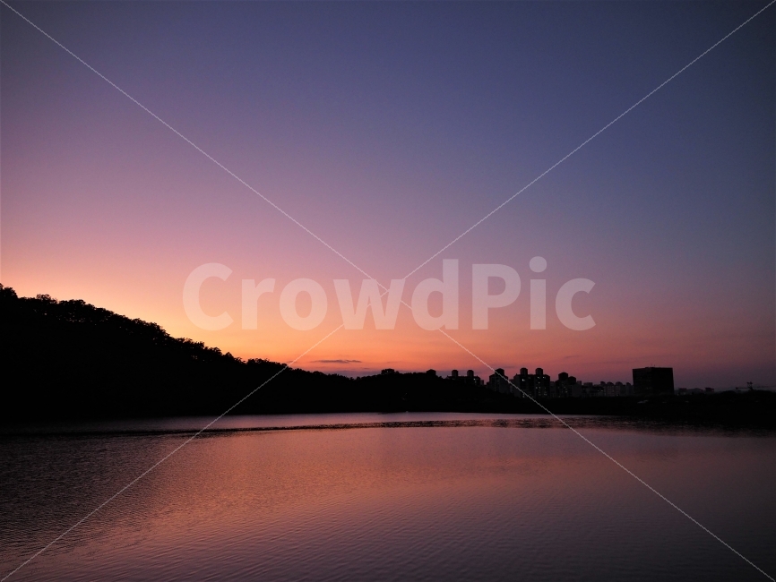 월광수변공원,대구공원,일몰,노을,저녁공원,자연,풍경,nature,landscape,한국자연풍경,한국자연경관,korea nature landscape,도시,city,한국도시풍경,한국도시경관,korea cityscape,실루엣,그림자,silhouette,shadow,outdoors,옥외,sunset,dawn,새벽,red sky,붉은 하늘,dusk,황혼,sky,하늘