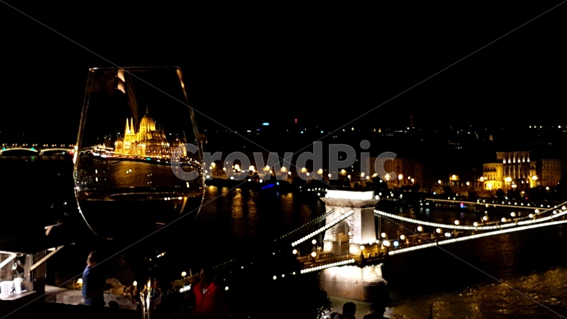 유럽,동유럽,부다페스트,야경,와인잔,세체니다리,관광명소,budapest,nightview,szechenylanchid,야경,밤,풍경,nightscape,night,landscape,도시,city,해외,외국,세계,foreign,oversea,world,세계도시풍경,해외도시풍경,외국도시풍경,world cityscape,water,물,vehicle,차량,watercraft,선박,transportation,교통