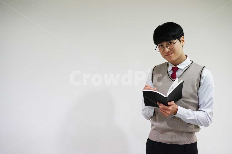 수능,교육,학생,교복,시험,강의,수업,고등학생,고3,남고생,남자고등학생,남고,수능시험,기말고사,중간고사,모의고사,exam,quiz,test,학업,공부,남자,남학생,사람,인물,인간,human,person,얼굴표정,facialexpression,face,남성,man,male,학교,education,learning,study,schoo,사람,인물,인간,human,person,얼굴표정,facial expression,face,남성,남자,man,male,감정표현,기분,feeling,emotion,교육,학교,공부,education,learning,study,school