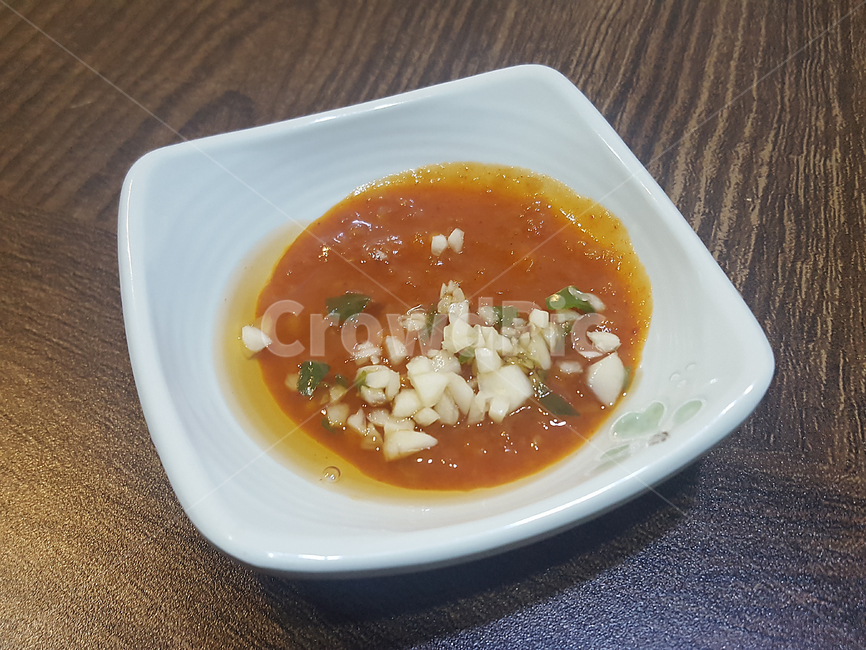 한식당,한식,종지,된장,한국,쌈장,마늘,참기름,음식점,소스