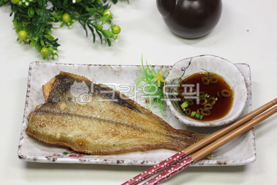가자미구이,가자미,구이,생선,생선구이,해산물,해물,물고기,바다물고기,음식,식사,식품,식재료,재료,음식재료,구운생선,구운가자미,요리,food,cook,meal,dishes,담백한맛,건강,물고기생선