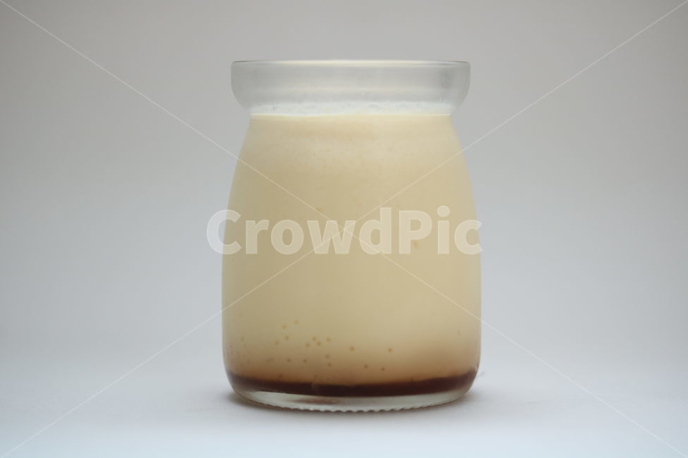 푸딩,디저트,노란색,갈색,컬러,식감,pudding,sweet,dessert,yellow,brown,color,texture,디저트,간식,후식,dessert,snack
