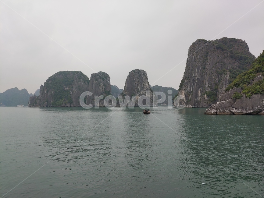 land,땅,outdoors,옥외,nature,자연,대양,water,물,하노이,베트남,비엔남,자연,풍경,nature,landscape,ocean,sea,바다,shoreline,해안선,coast,연안