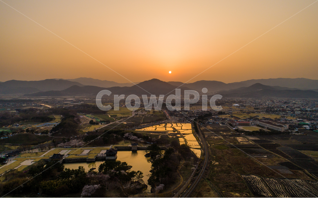 노을,야경,논,풍경,하늘,시골,마을,풍경,landscape,country,rural,town,산업,industry,industrial,농업,농사,agriculture,farming,farming industry