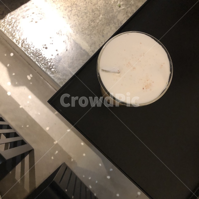 카페,심플,배경,감성,simple,coffee,커피,실내디자인,인테리어,유니크,비엔나커피,달달한