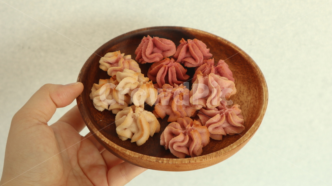 앙금쿠키,벚꽃쿠키,삼색쿠키,홈베이킹,제과제빵,쿠키,쿠키만들기,음식,식재료,요리,food,cook,meal,dishes,food reserves,디저트,간식,후식,dessert,snack