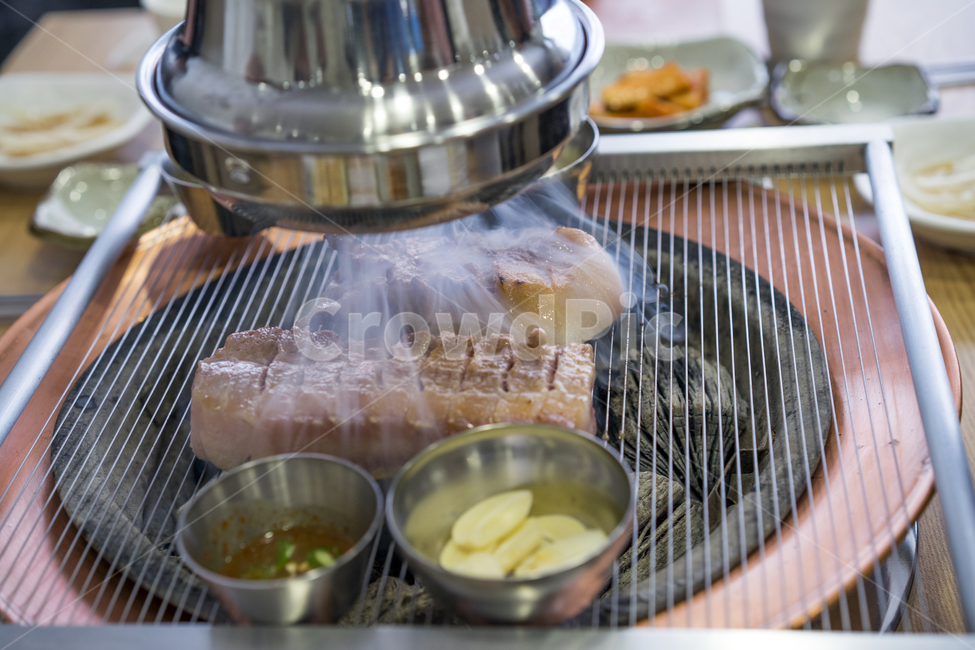 돼지고기,고기,삽겹살,목살,흑돼지,돼지구이,음식,식재료,요리,food,cook,meal,dishes,food reserves,육류,고기,meat