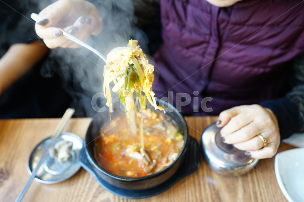 육개장,국물,국물요리,술안주,해장,해장국,요리,식사,한식,식사시간,푸드,먹방,뚝배기,먹거리,음식사진,음식,음식,식재료,요리,food,cook,meal,dishes,food reserves,한식,한국음식,한국요리,korean food,korean dishes,korean meal,korean cook