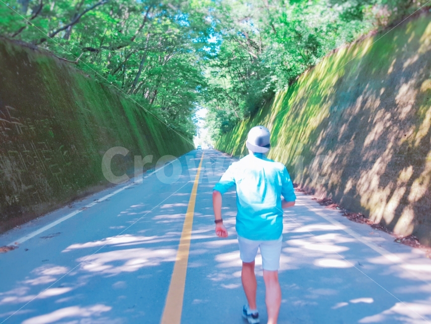 여행,travel,여행사진,국내여행,혼자여행,사진,단양,단양여행,배경사진,배경,이쁜사진,색감,색감좋은사진,이끼터널,이끼,스냅샷,스냅사진,뒷모습,뒷모습사진,신남,여행자,여행가,자연,풍경,nature,landscape,여행,휴가,traveling,vacation,trip,사람,인물,인간,human,person,남성,남자,man,male,감정표현,기분,feeling,emotion,연출,컨셉,콘셉,direction,concept,shorts,반바지