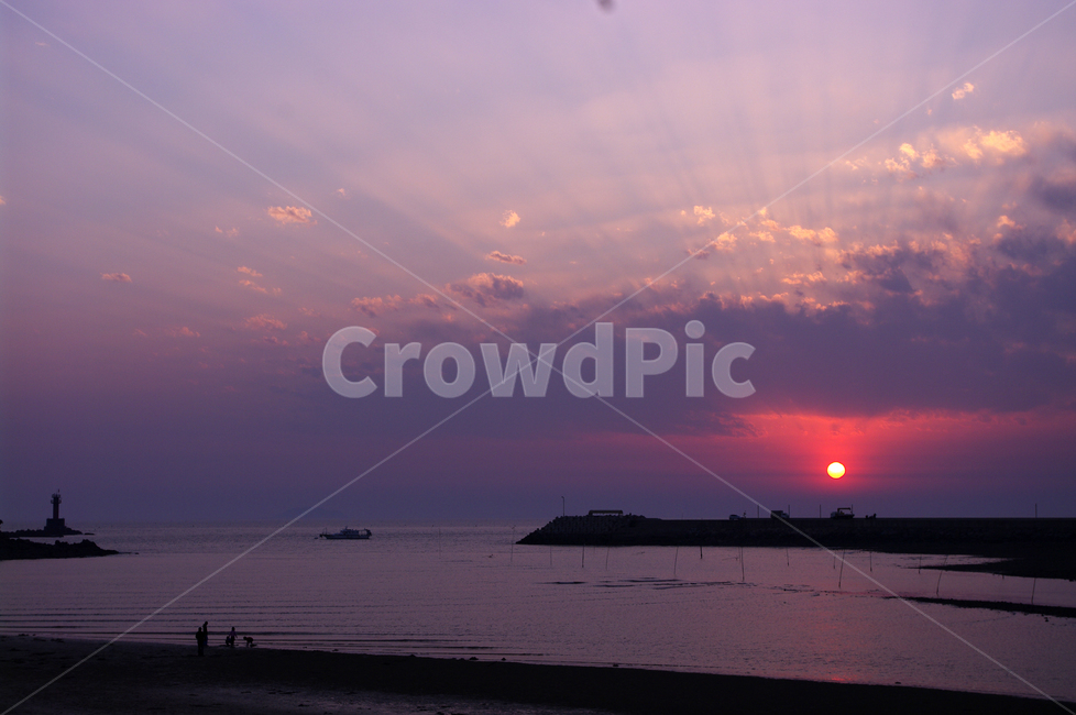 하늘,석양,노을,일몰,구름,빛,풍경,바다,sunset,안면도,꽃지해변,자연,풍경,nature,landscape,outdoors,옥외,sky,dusk,황혼,dawn,새벽,red sky,붉은 하늘,sunlight,햇빛