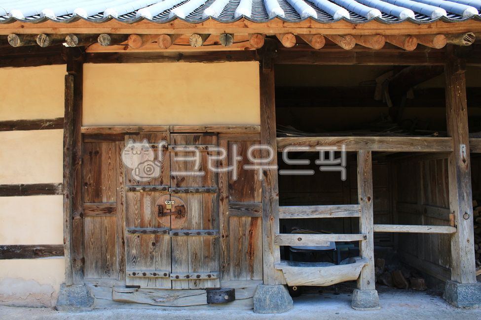 창고,나무대문,고택,대문,시골집,시골주택,전통가옥