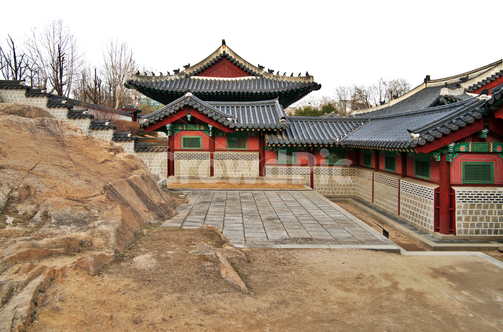 서암,후원,경희궁,서궐,5대궁,대궐,조선시대,월대,고건축,종로구,한국전통,한국문화,korean traditional,korean culture,랜드마크,landmark,tourist attraction,한국랜드마크,한국관광지,한국명소,korea landmark,korea tourist attraction,건축물,건물외관,exterior,building,structure,architecture,construction