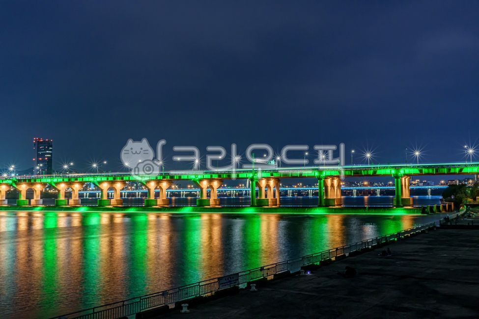 잠실한강공원,야경,서울,seoul,한국,korea,nightview,nightscene,nightscape,잠실대교,hangangpark,hangangriver,한강,한강야경,서울야경,한국야경,bridge,다리,교갹,교량,고가도로,water,물,도시경관,cityscape