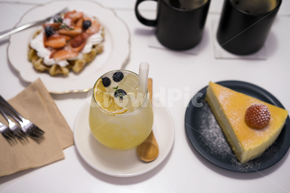 디저트,후식,케익,dessert,케이크,음식,식재료,요리,food,cook,meal,dishes,food reserves,빵,bread,디저트,간식,후식,dessert,snack,음료수,drink,beverage