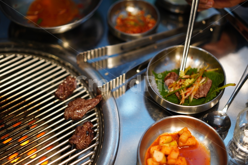 고기,한우,육류,육식,식사,먹방,술자리,안주,안주거리,구이,한식,소고기,먹거리,푸드,food,음식,음식,식재료,요리,food,cook,meal,dishes,food reserves,육류,고기,meat