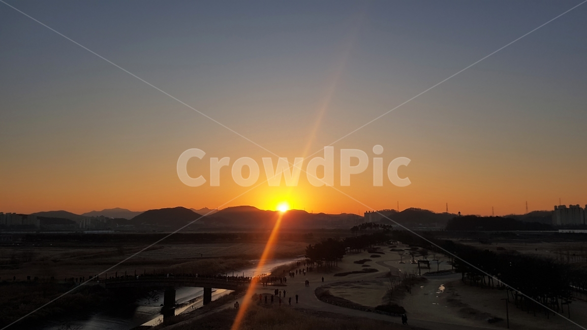 일출,태양,자연,풍경,하늘,첫해,2018년,새해,해돋이,공원,전망대,산,sunrise,newyear,2018,sun,sky,자연,풍경,nature,landscape,light,빛,flare,플레어