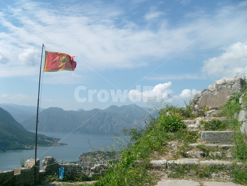 flag,Kotor,stairs,montenegro,foreign country,mountain,ocean,adriatic sea,balkan peninsula,sight,europe