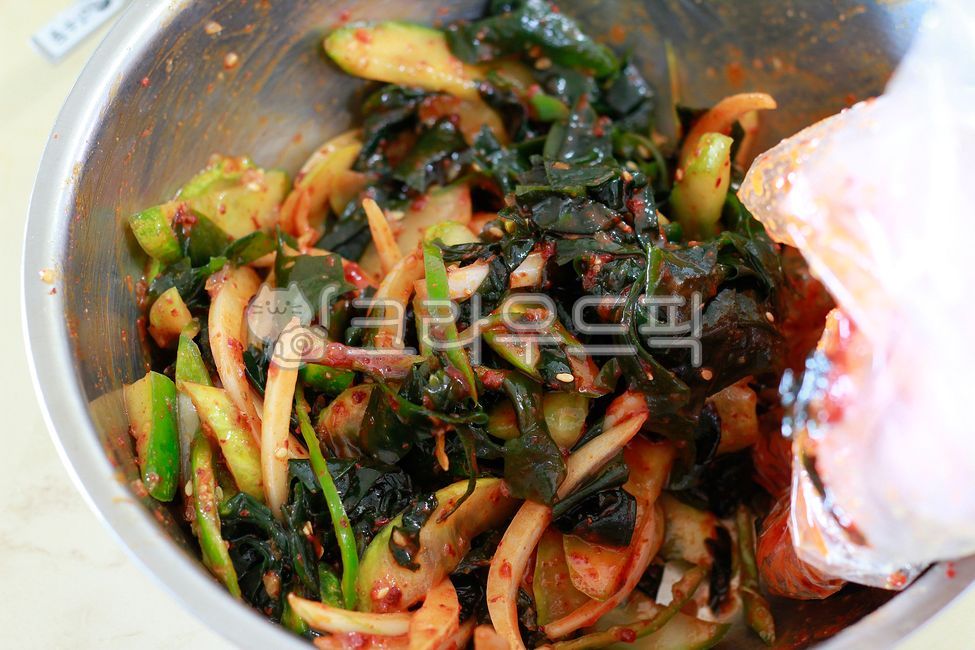 오이무침,오이미역무침,오이미역초무침,오이요리,미역요리,반찬