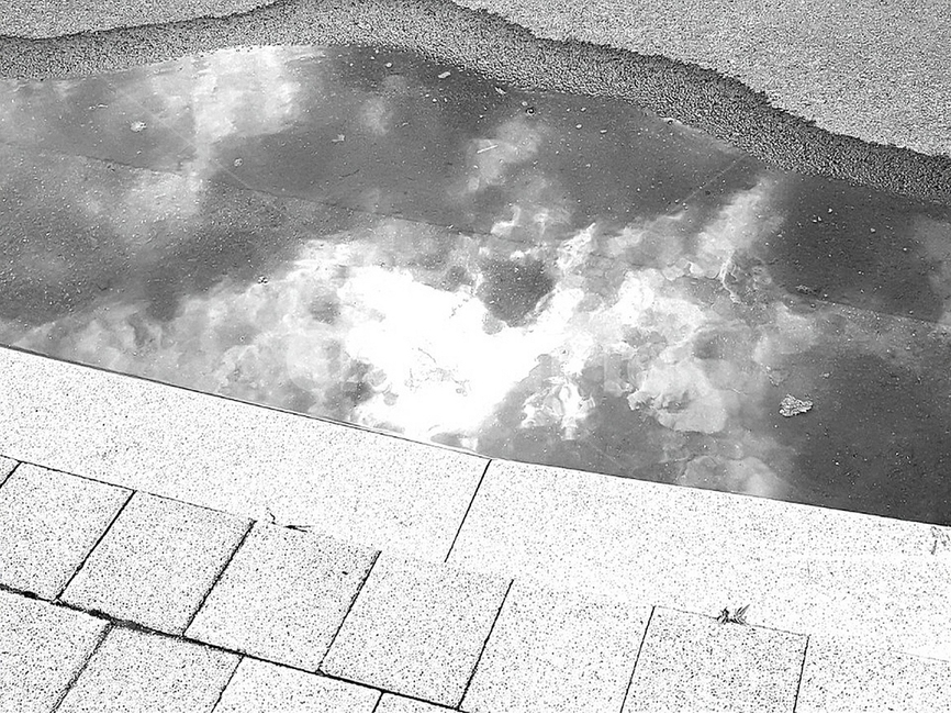 puddle,흐리게하다,흑백,모노톤,물웅덩이,하늘,비온뒤,비침,물,반사,monotone