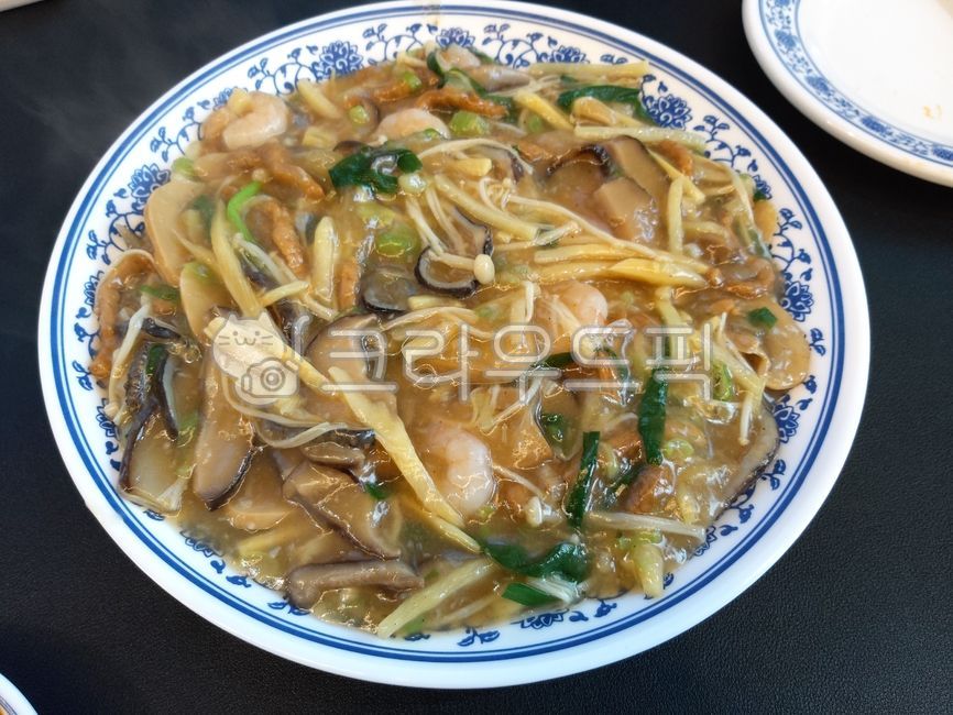 유산슬,중식,류산슬,중화요리,중국집,요리,식사,meal,음식,food,접시,dish,그릇,plate
