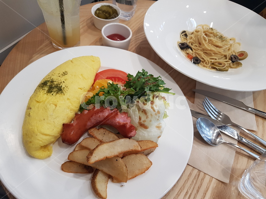 브런치,음식,오믈렛,스파게티,파스타,레스토랑,카페,brunch,음식,식재료,요리,food,cook,meal,dishes,food reserves
