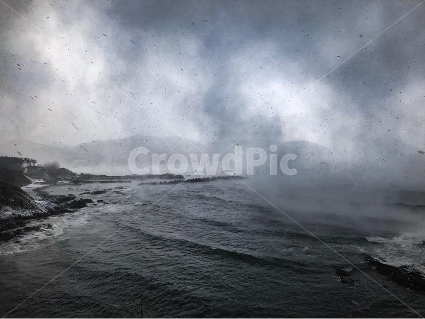 자연,눈보라,폭풍우,바다,겨울,매서움,추움,snow,sea,winter,cold,nature,자연,풍경,nature,landscape,water,물,outdoors,옥외,mountain,산