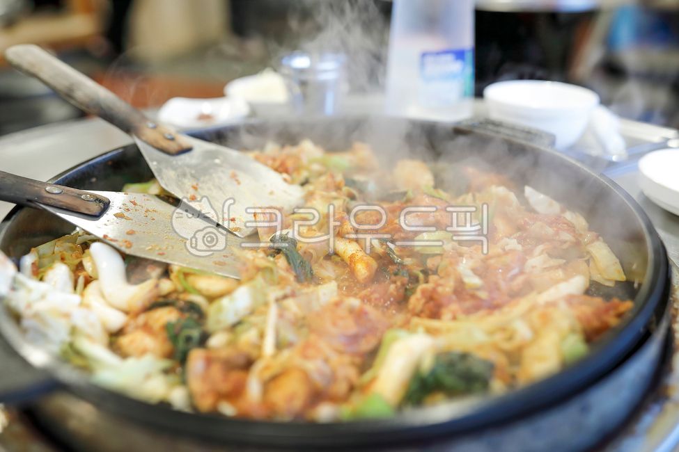 닭갈비,양념닭갈비,food,음식,meal,식사,dish,접시