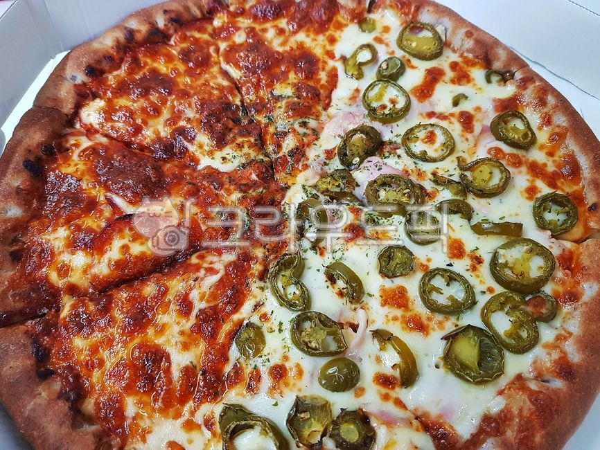 피자,pizza,반반피자,할라피뇨피자,치즈피자,더블치즈피자,더블치즈,모짜렐라,모짜렐라치즈,치즈크러스트,치즈크러스트피자,음식,meal,식사,food