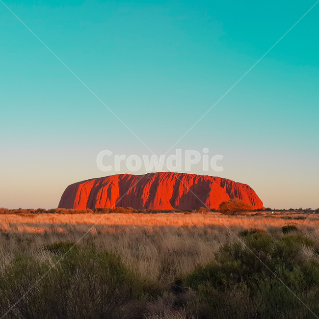 울룰루,uluru,바위,돌,rock,호주,에어즈락,ayersrock,australia,au,돌산,돌언덕,단일바위,암석,붉은바위,붉은돌,redrock,노을,sunset,자연,풍경,nature,landscape,outdoors,옥외,mesa,메사