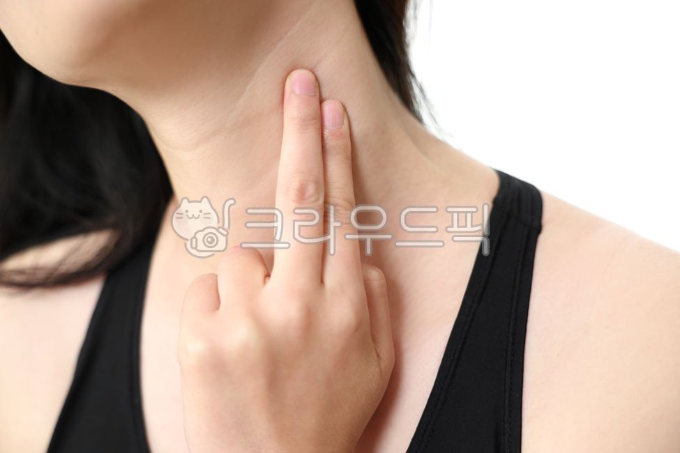 medical,neck wrinkles,beauty,suffering,white background,sick,body,wrinkles,white,middleaged,skin aging,injury,massage,female,skin care,home beauty,thyroid,dry skin,care,influenza,thyroxine,woman,young,throat,part,fine wrinkles,reflux esophagitis,winter sk