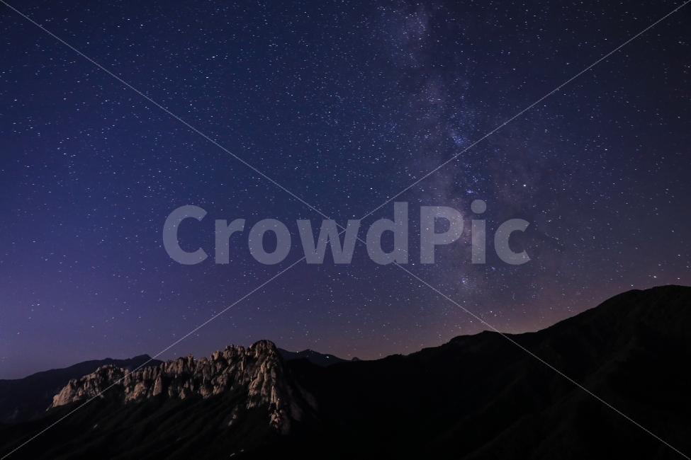 은하수,울산바위,설악산,별,밤하늘,별사진,milkyway,자연,풍경,nature,landscape,한국자연풍경,한국자연경관,korea nature landscape,야경,밤,nightscape,night,outdoors,옥외