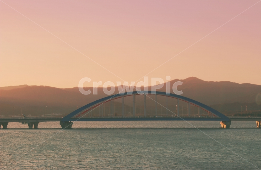 다리,강,산,풍경,자연,색감,일상,퇴근길,퇴근시간,저녁,해질녘,조용한이미지,시골이미지,시골,감성,sensible,feeling,색깔,색상,색채,색감,color sense,color sensitivity,feeling of color