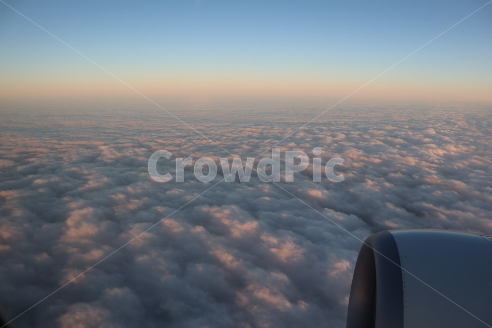 비행,구름,cloud,sky,비행기창가,교통,교통수단,traffic,transportation