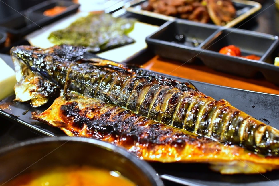 음식,백반,생선,생선구이,구이,고등어,고등어구이,반찬,한식,식사,자반,삼치,한정식,음식,식재료,요리,food,cook,meal,dishes,food reserves,한식,한국음식,한국요리,korean food,korean dishes,korean meal,korean cook