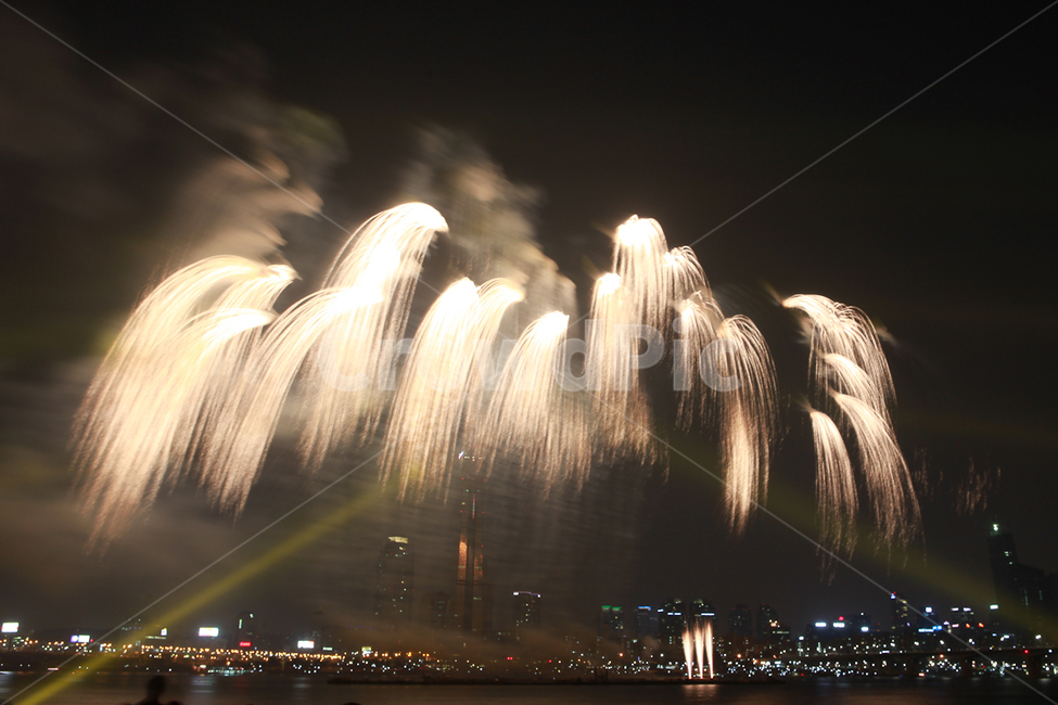 불꽃놀이,여의도불꽃놀이,여의도,한강,야경,야경,밤,풍경,nightscape,night,landscape,도시,city,한국도시풍경,한국도시경관,korea cityscape,축제,행사,festival,carnival,event,nature,자연,outdoors,옥외
