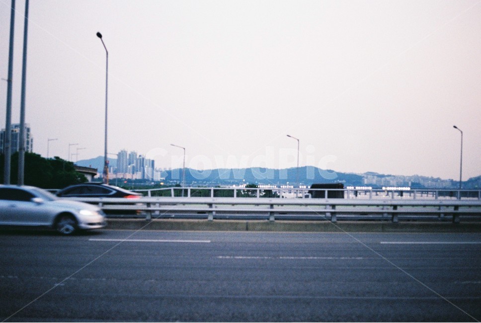 도로,차도,찻길,도시,쓸쓸
