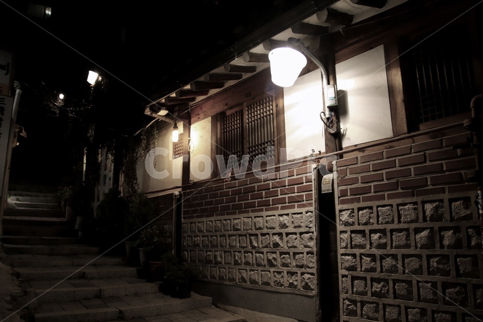 한옥,조명,저녁,계단,벽,야경,밤,풍경,nightscape,night,landscape,한국전통,한국문화,korean traditional,korean culture,건축물,건물외관,exterior,building,structure,architecture,construction