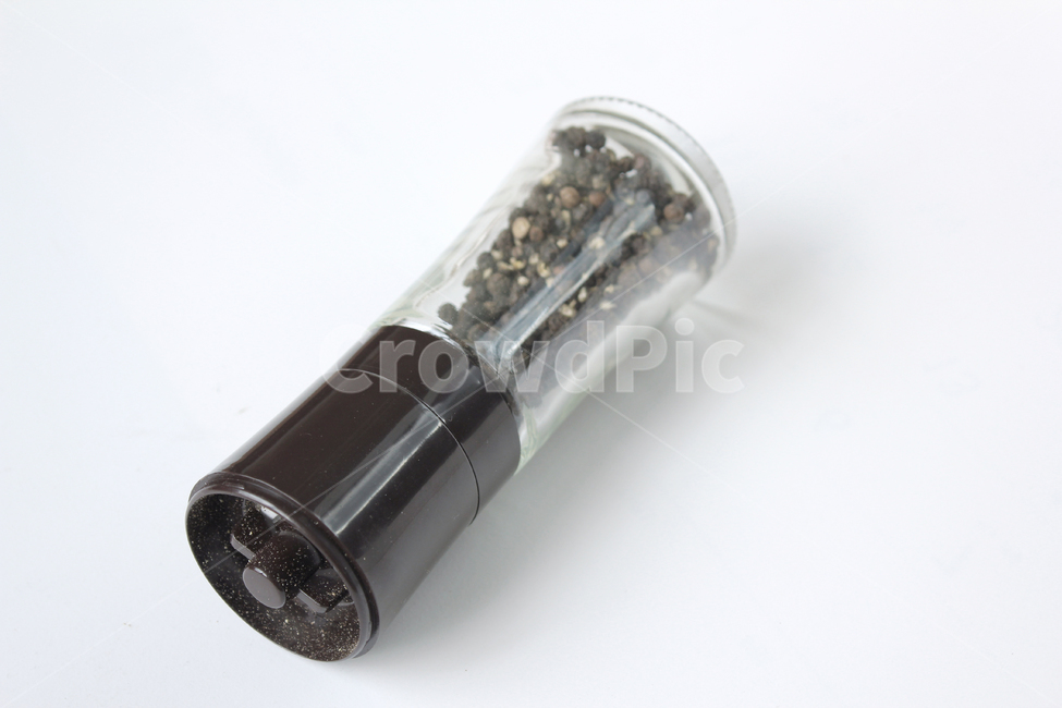 black,bottle,brown,cooking,dry,food,glass,gourmet,pepper,peppercorn,seeds,spice,흰배경,spicy,white,검은색,블랙,검정,병,유리,유리병,갈색,브라운,요리,음식재료,음식,후추,후추가루,후추병,향신료,매운,식재료,통후추,후추통,사물,물건,오브젝트,thing,object,matter,누끼,remove background